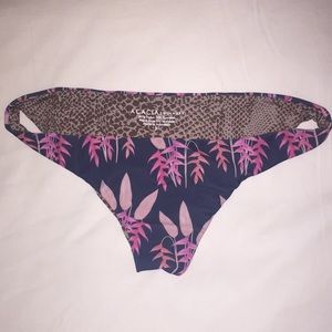 NWOT Acacia bikini bottoms XS Heliconia print